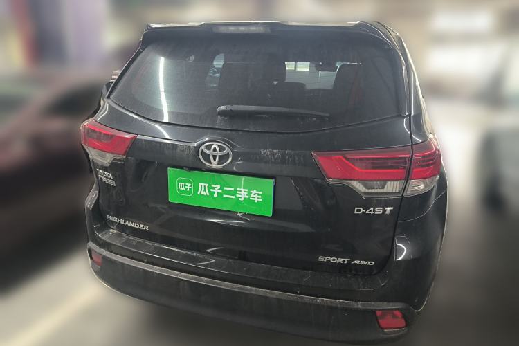 Used Toyota Highlander 2018 2.0T Four-Wheel Drive Luxury Edition 7 Seats China V Emission Standard Rear