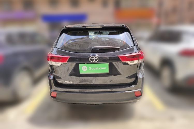 Used Toyota Highlander 2018 2.0T Two-Wheel Drive Elite Edition 7 Seats Emission Standard China V Rear