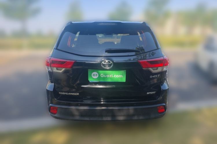 Used Toyota Highlander 2018 2.0T Two-Wheel Drive Luxury Edition 7 Seats China VI Standard Rear
