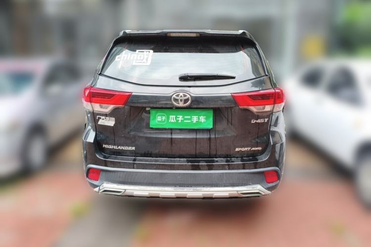 Used Toyota Highlander 2018 2.0T Four-Wheel Drive Knight Edition 7 Seats China VI Standard Rear