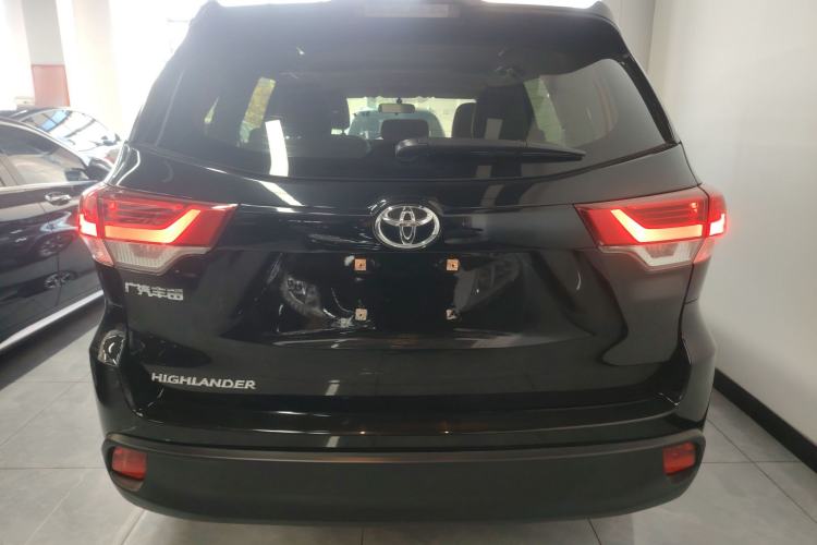Used Toyota Highlander 2018 2.0T Two-Wheel Drive Elite Version 5 Seats China VI Standard Rear