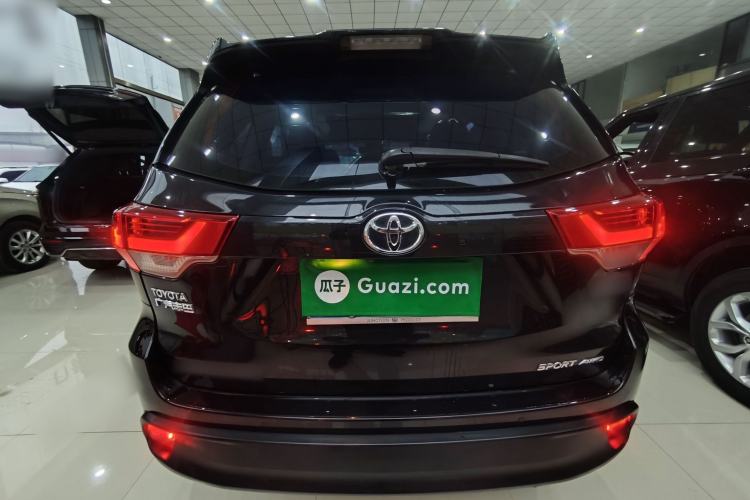 Used Toyota Highlander 2018 2.0T Four-Wheel Drive Prestige Version 7 Seats China V Emission Standard Rear