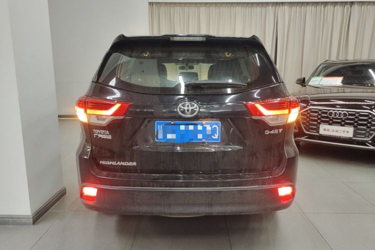 Used Toyota Highlander 2018 2.0T Two-Wheel Drive Elite Edition 5 Seats Emission Standard China V Rear