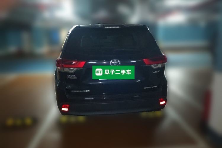 Used Toyota Highlander 2018 2.0T Four-Wheel Drive Luxury Version 7 Seats China VI Standard Rear