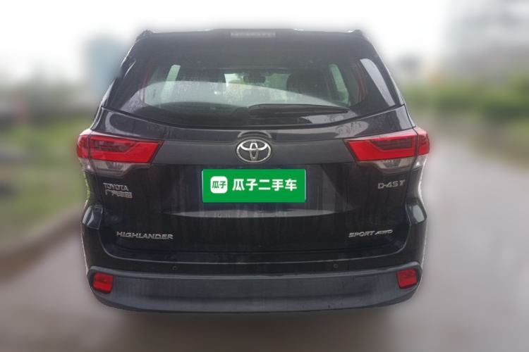 Used Toyota Highlander 2018 2.0T Four-Wheel Drive Luxury Edition 7 Seats China V Emission Standard Rear