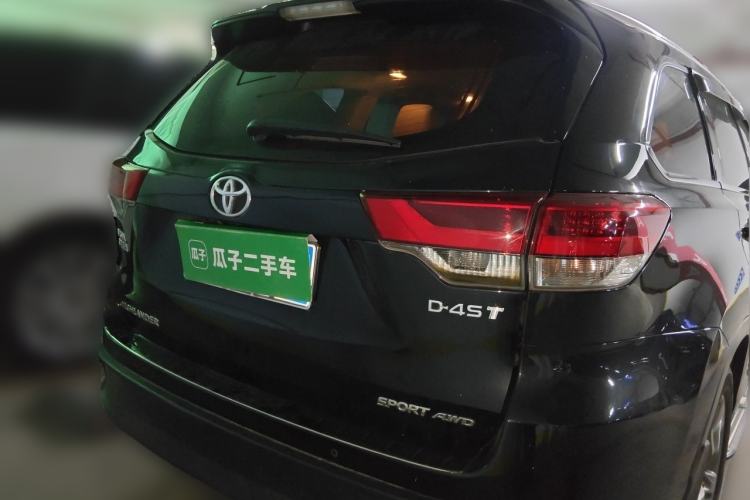 Used Toyota Highlander 2018 2.0T Four-Wheel Drive Luxury Edition 7 Seats China V Emission Standard Rear