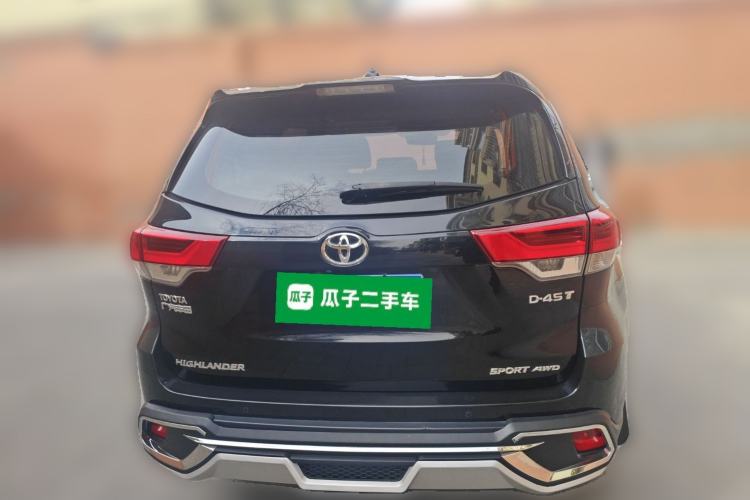 Used Toyota Highlander 2018 2.0T Four-Wheel Drive Luxury Edition 7 Seats China V Emission Standard Rear