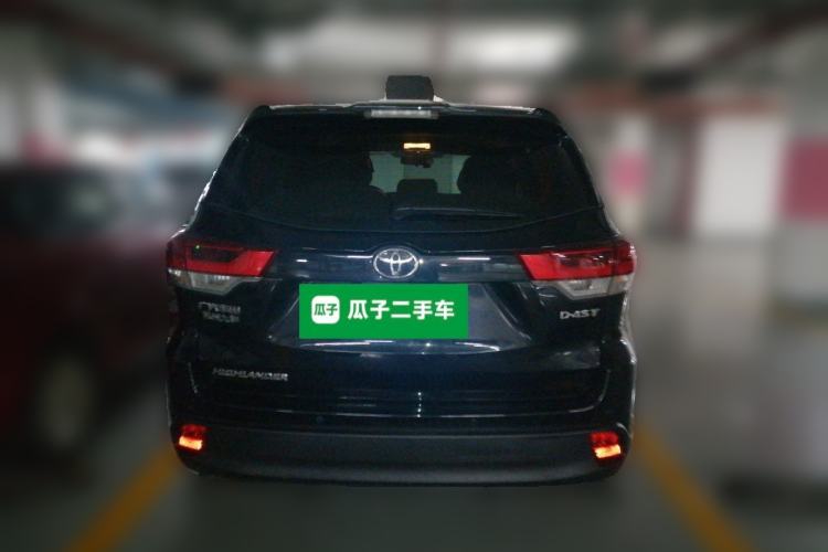 Used Toyota Highlander 2018 2.0T Two-Wheel Drive Elite Version 5 Seats China VI Standard Rear