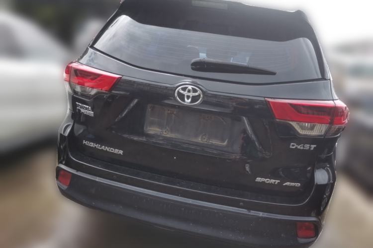 Used Toyota Highlander 2018 2.0T Four-Wheel Drive Luxury Version 7 Seats China VI Standard Rear
