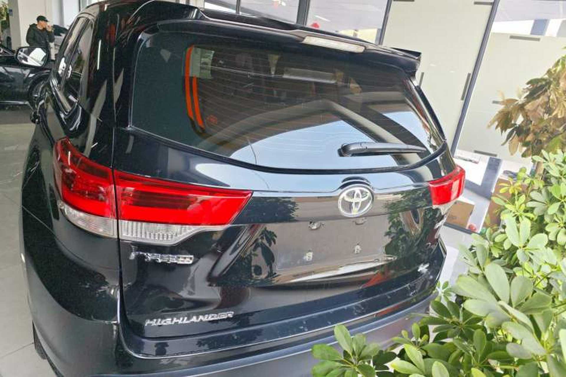 Used Toyota Highlander 2018 2.0T Four-Wheel Drive Elite Edition 7 Seats China VI Standard Rear