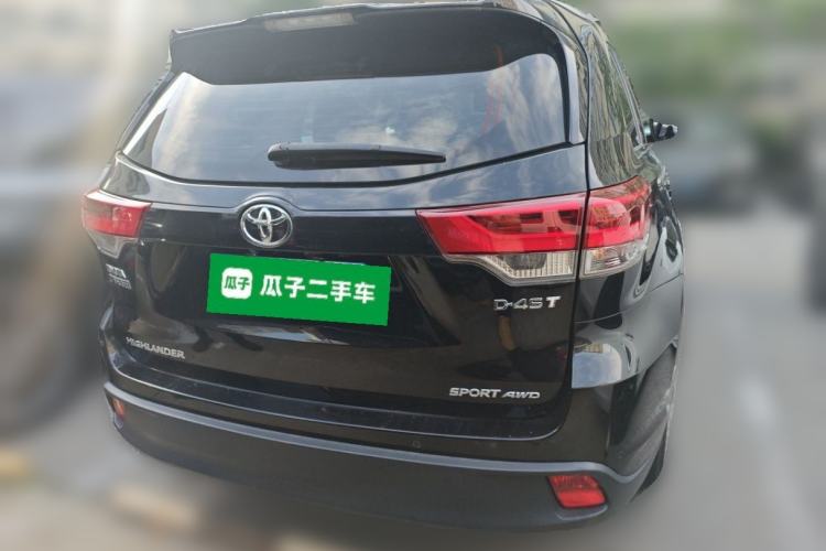 Used Toyota Highlander 2018 2.0T Four-Wheel Drive Luxury Version 7 Seats China VI Standard Rear
