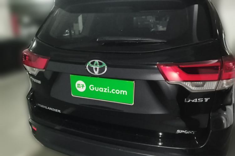 Used Toyota Highlander 2018 2.0T Two-Wheel Drive Luxury Edition 7 Seats China VI Standard Rear