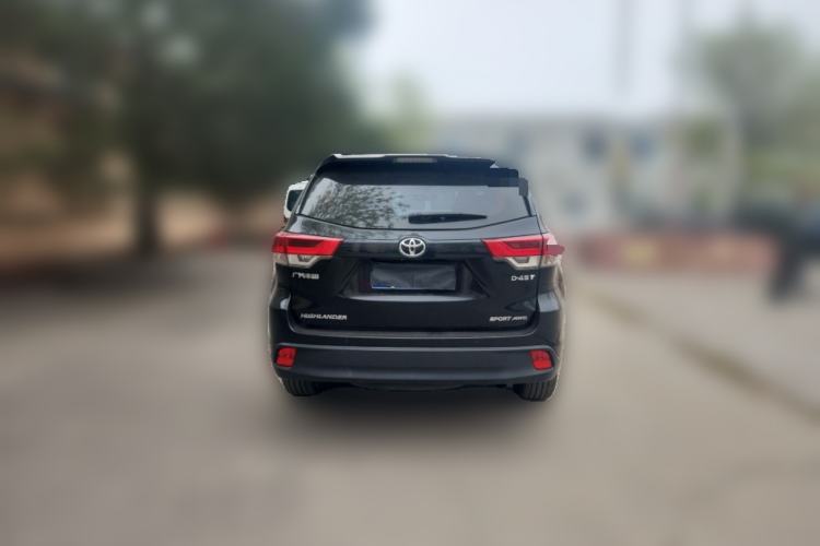 Used Toyota Highlander 2018 2.0T Four-Wheel Drive Luxury Version 7 Seats China VI Standard Rear