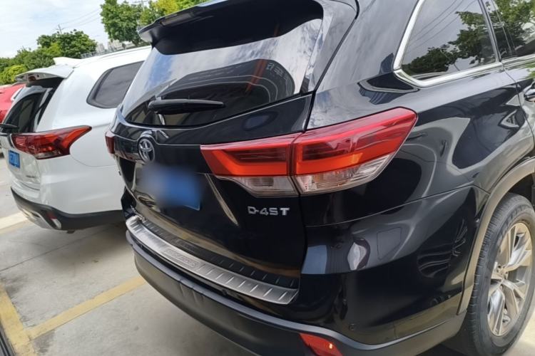 Used Toyota Highlander 2018 2.0T Two-Wheel Drive Elite Version 5 Seats China VI Standard Rear