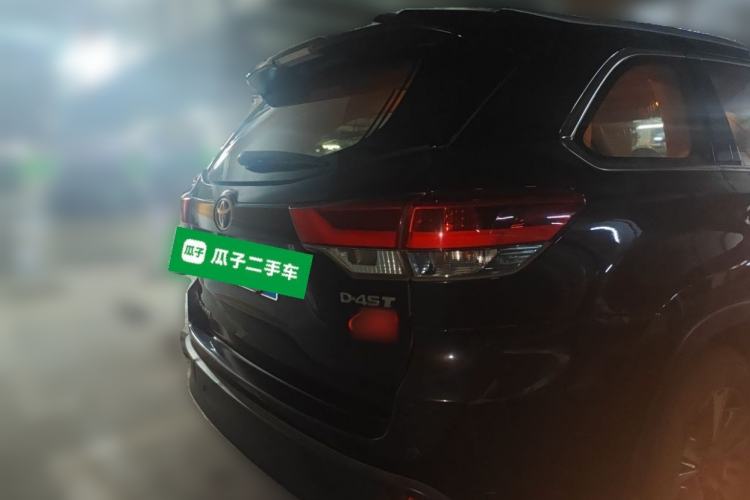Used Toyota Highlander 2018 2.0T Two-Wheel Drive Elite Edition 5 Seats Emission Standard China V Rear