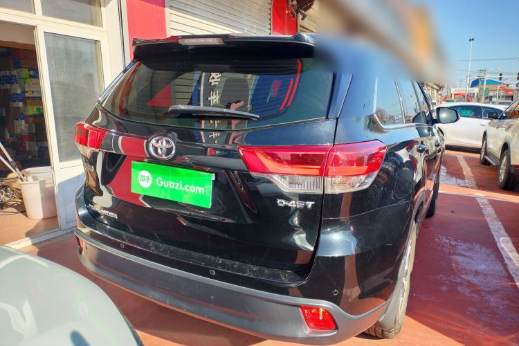 Used Toyota Highlander 2018 2.0T Two-Wheel Drive Elite Version 5 Seats China VI Standard Rear