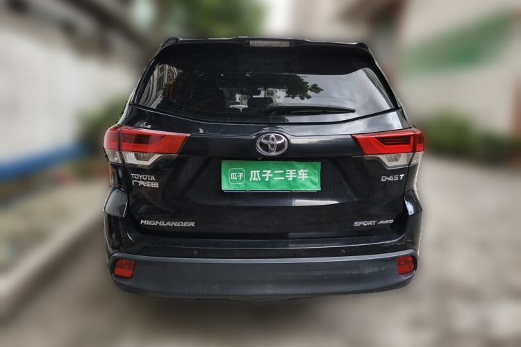 Used Toyota Highlander 2018 2.0T Four-Wheel Drive Luxury Edition 7 Seats China V Emission Standard Rear