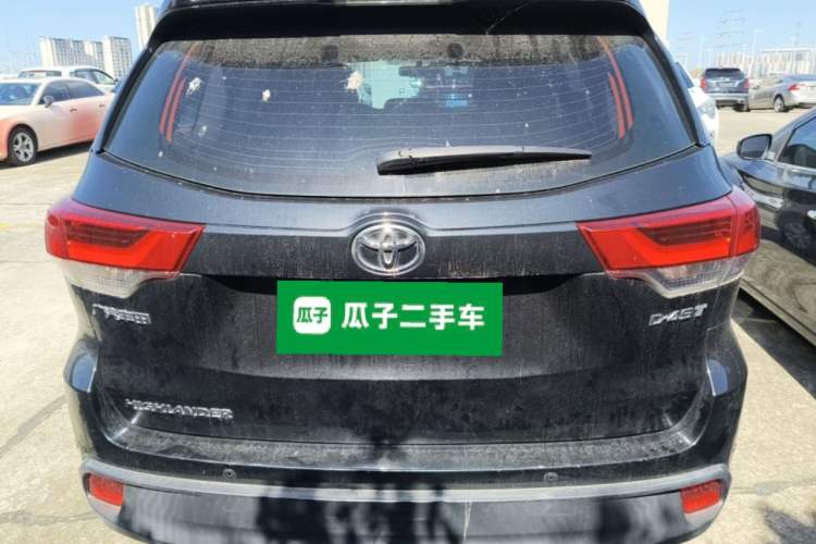 Used Toyota Highlander 2018 2.0T Two-Wheel Drive Elite Version 5 Seats China VI Standard Rear