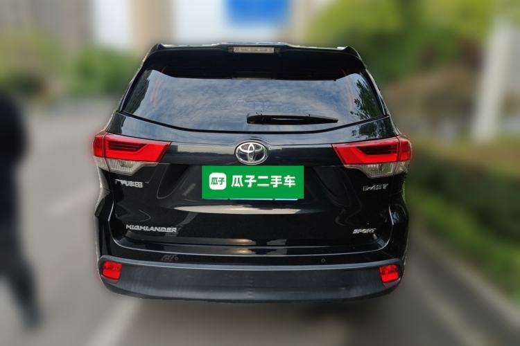 Used Toyota Highlander 2018 2.0T Two-Wheel Drive Luxury Edition 7 Seats China VI Standard Rear