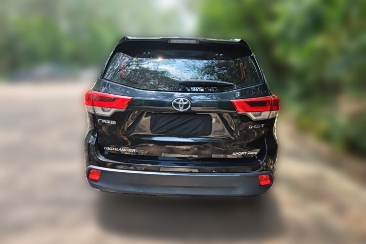 Used Toyota Highlander 2018 2.0T Four-Wheel Drive Luxury Version 7 Seats China VI Standard Rear