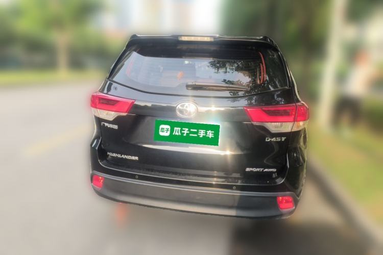 Used Toyota Highlander 2018 2.0T Four-Wheel Drive Luxury Version 7 Seats China VI Standard Rear