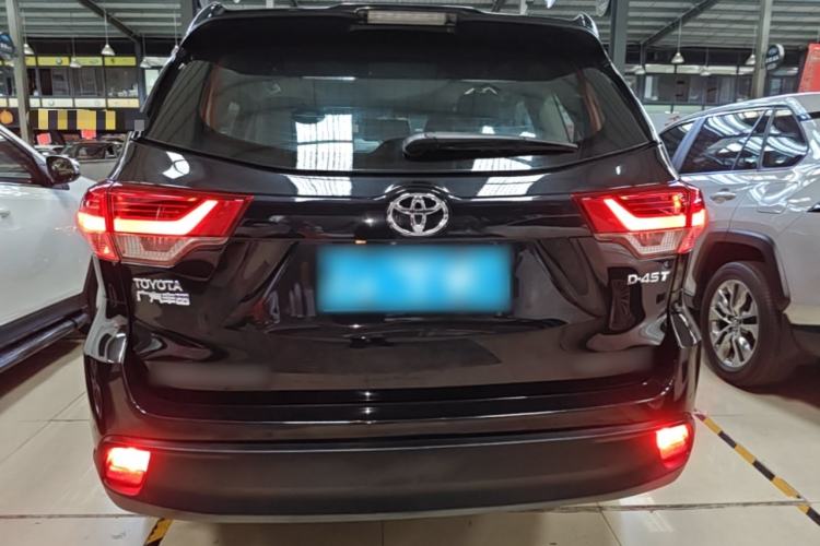 Used Toyota Highlander 2018 2.0T Four-Wheel Drive Luxury Version 7 Seats China VI Standard Rear