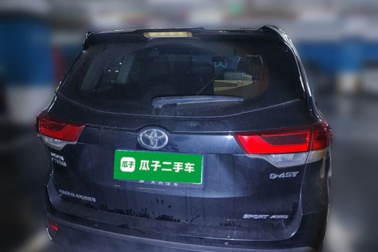 Used Toyota Highlander 2018 2.0T Four-Wheel Drive Luxury Version 7 Seats China VI Standard Rear