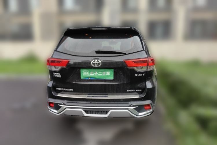Used Toyota Highlander 2018 2.0T Four-Wheel Drive Luxury Edition 7 Seats China V Emission Standard Rear