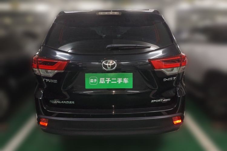 Used Toyota Highlander 2018 2.0T Four-Wheel Drive Luxury Edition 7 Seats China V Emission Standard Rear