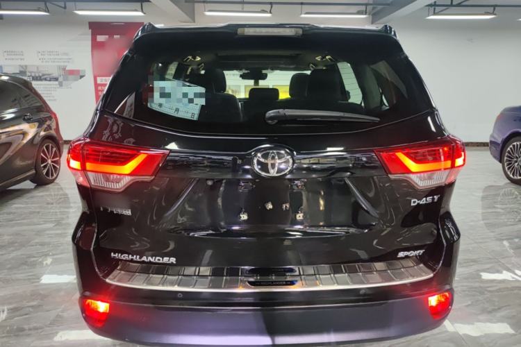 Used Toyota Highlander 2018 2.0T Two-Wheel Drive Luxury Edition 7 Seats China VI Standard Rear