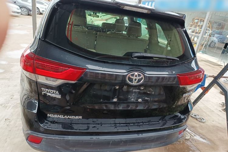 Used Toyota Highlander 2018 2.0T Two-Wheel Drive Elite Edition 7 Seats Emission Standard China V Rear