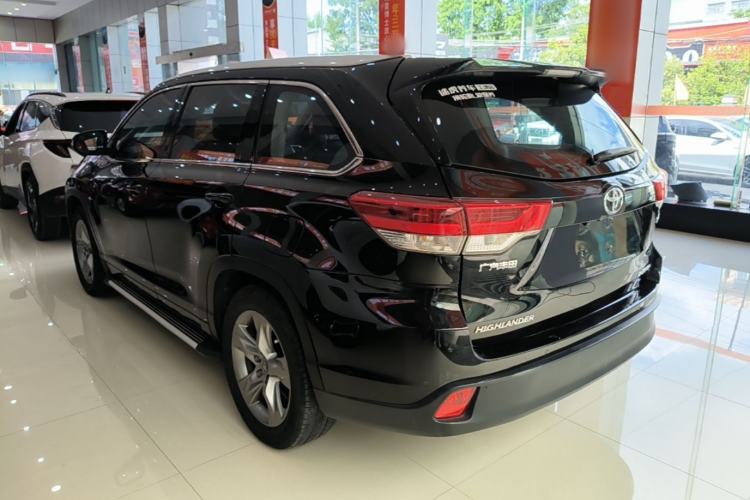 Used Toyota Highlander 2018 2.0T Four-Wheel Drive Luxury Edition 7 Seats China V Emission Standard Rear Left 45 Deg