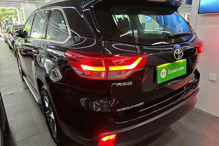 Used Toyota Highlander 2018 2.0T Four-Wheel Drive Luxury Version 7 Seats China VI Standard Rear Left 45 Deg