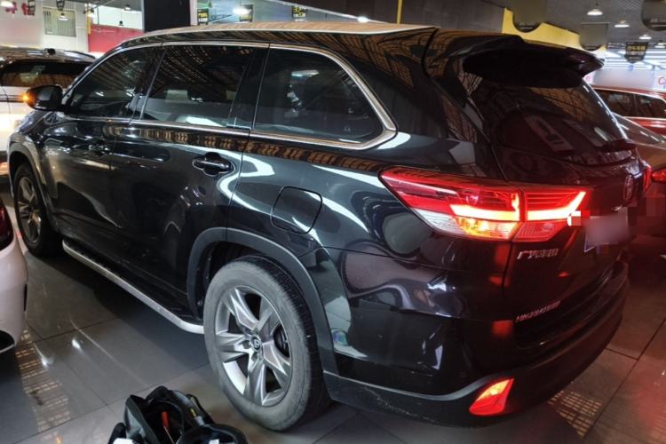 Used Toyota Highlander 2018 2.0T Four-Wheel Drive Luxury Version 7 Seats China VI Standard Rear Left 45 Deg