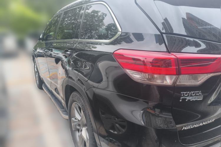 Used Toyota Highlander 2018 2.0T Four-Wheel Drive Luxury Edition 7 Seats China V Emission Standard Rear Left 45 Deg