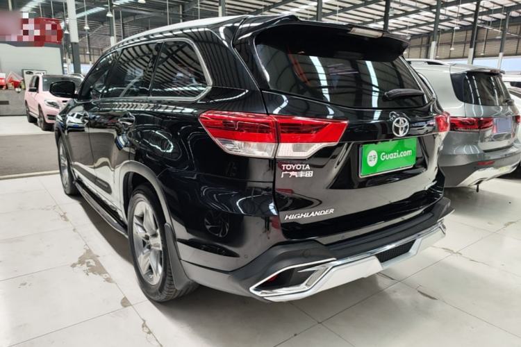 Used Toyota Highlander 2018 2.0T Four-Wheel Drive Luxury Edition 7 Seats China V Emission Standard Rear Left 45 Deg