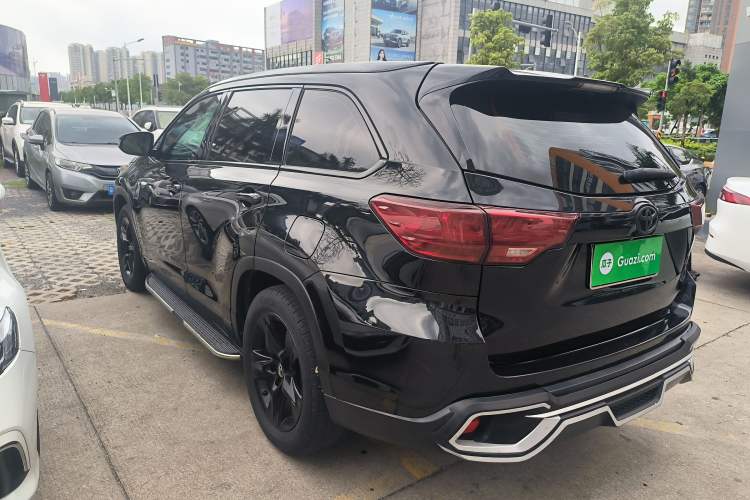 Used Toyota Highlander 2018 2.0T Four-Wheel Drive Luxury Version 7 Seats China VI Standard Rear Left 45 Deg