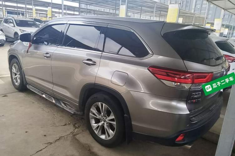 Used Toyota Highlander 2018 2.0T Four-Wheel Drive Elite Edition 7 Seats China V Standard Rear Left 45 Deg