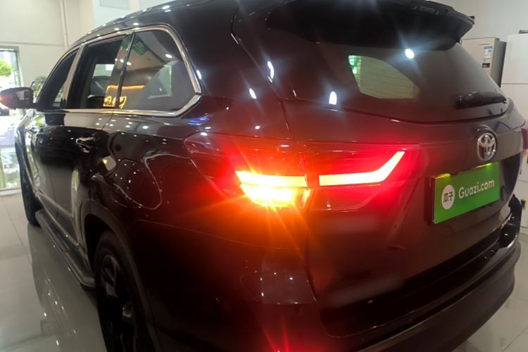 Used Toyota Highlander 2018 2.0T Four-Wheel Drive Knight Edition 7 Seats China VI Standard Rear Left 45 Deg