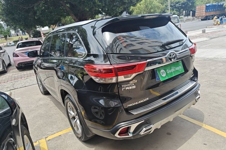 Used Toyota Highlander 2018 2.0T Two-Wheel Drive Elite Edition 5 Seats Emission Standard China V Rear Left 45 Deg