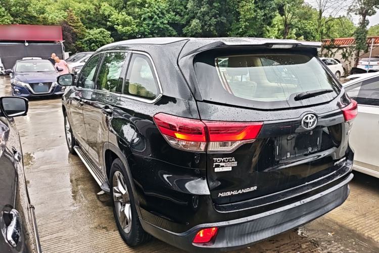 Used Toyota Highlander 2018 2.0T Four-Wheel Drive Luxury Edition 7 Seats China V Emission Standard Rear Left 45 Deg