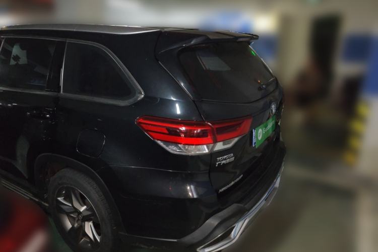 Used Toyota Highlander 2018 2.0T Four-Wheel Drive Luxury Edition 7 Seats China V Emission Standard Rear Left 45 Deg