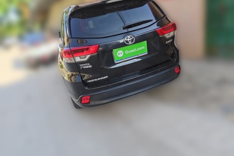 Used Toyota Highlander 2018 2.0T Two-Wheel Drive Elite Edition 5 Seats Emission Standard China V Rear Left 45 Deg