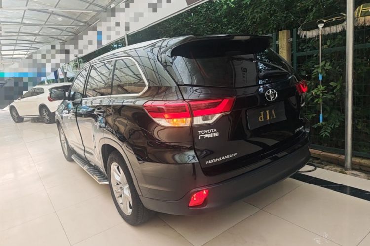 Used Toyota Highlander 2018 2.0T Four-Wheel Drive Luxury Edition 7 Seats China V Emission Standard Rear Left 45 Deg