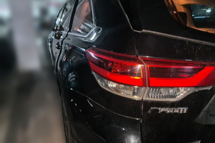 Used Toyota Highlander 2018 2.0T Two-Wheel Drive Elite Version 5 Seats China VI Standard Rear Left 45 Deg