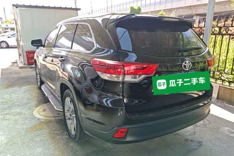 Used Toyota Highlander 2018 2.0T Four-Wheel Drive Luxury Edition 7 Seats China V Emission Standard Rear Left 45 Deg