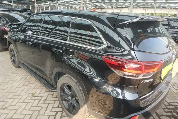 Used Toyota Highlander 2018 2.0T Four-Wheel Drive Knight Edition 7 Seats China VI Standard Rear Left 45 Deg