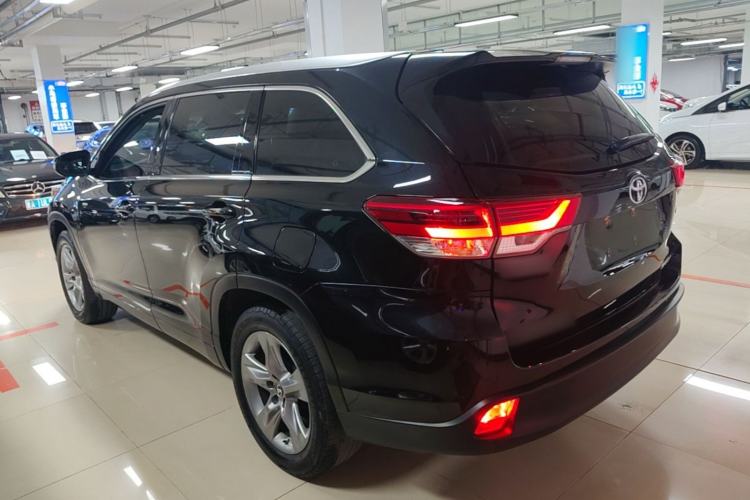 Used Toyota Highlander 2018 2.0T Four-Wheel Drive Luxury Version 7 Seats China VI Standard Rear Left 45 Deg