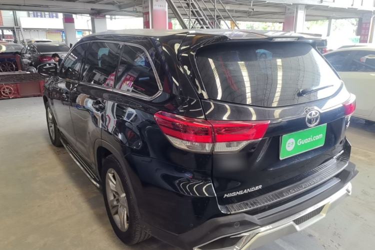 Used Toyota Highlander 2018 2.0T Four-Wheel Drive Luxury Edition 7 Seats China V Emission Standard Rear Left 45 Deg