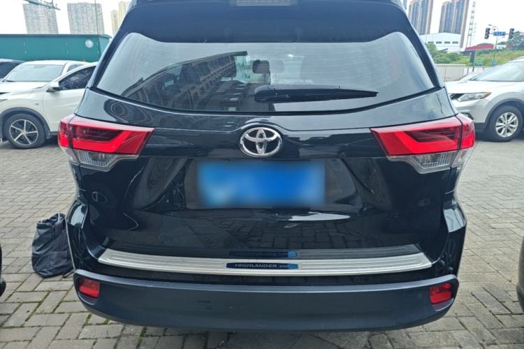 Used Toyota Highlander 2018 2.0T Two-Wheel Drive Elite Version 5 Seats China VI Standard Rear